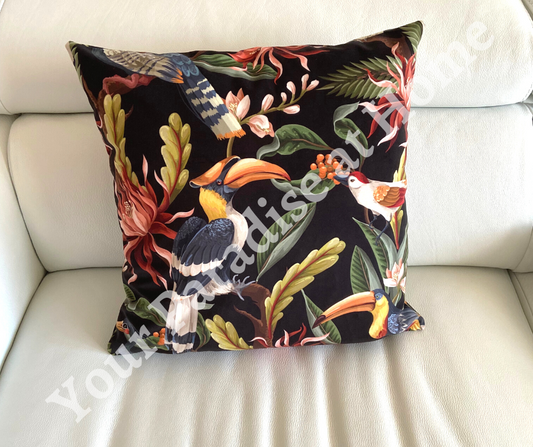 Velvet, luxury indoor cushion. Perfect to add an exotic look to your living room. Soft velvet fabric, zipped and washable cushion cover.