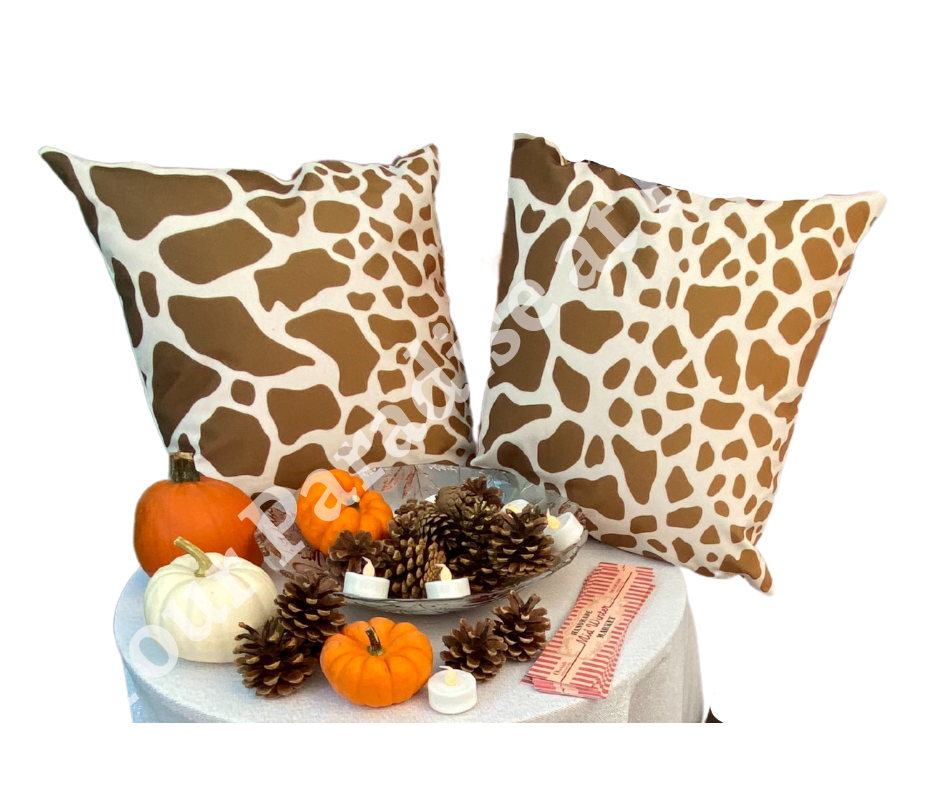 Giraffe Velvet Cushion Cover