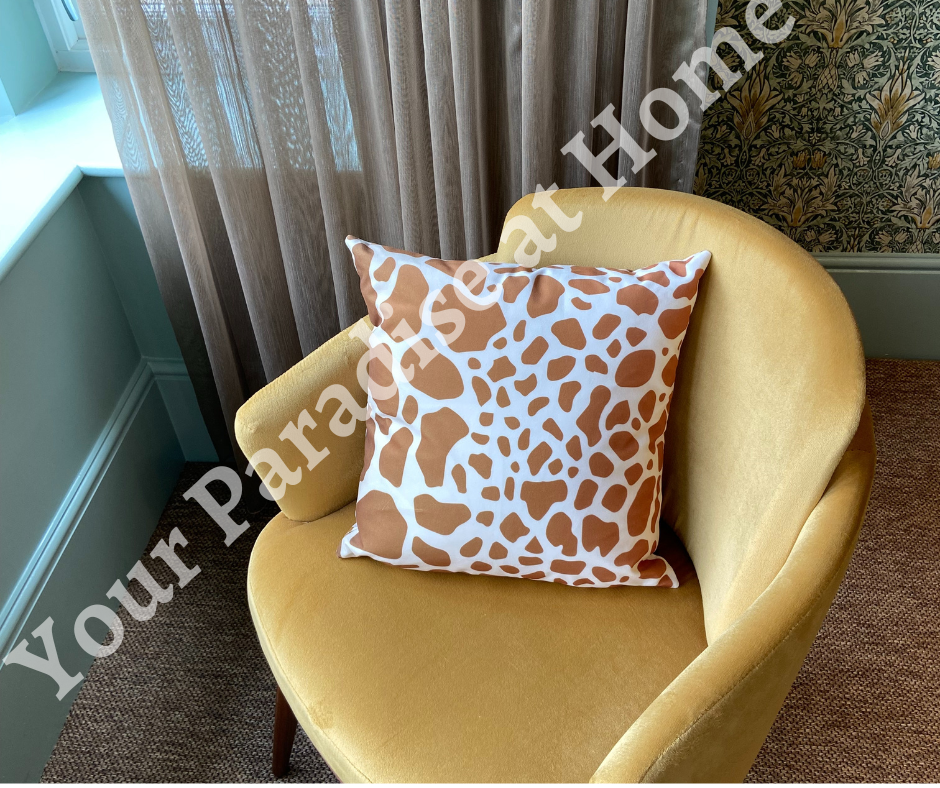 Giraffe Velvet Cushion Cover