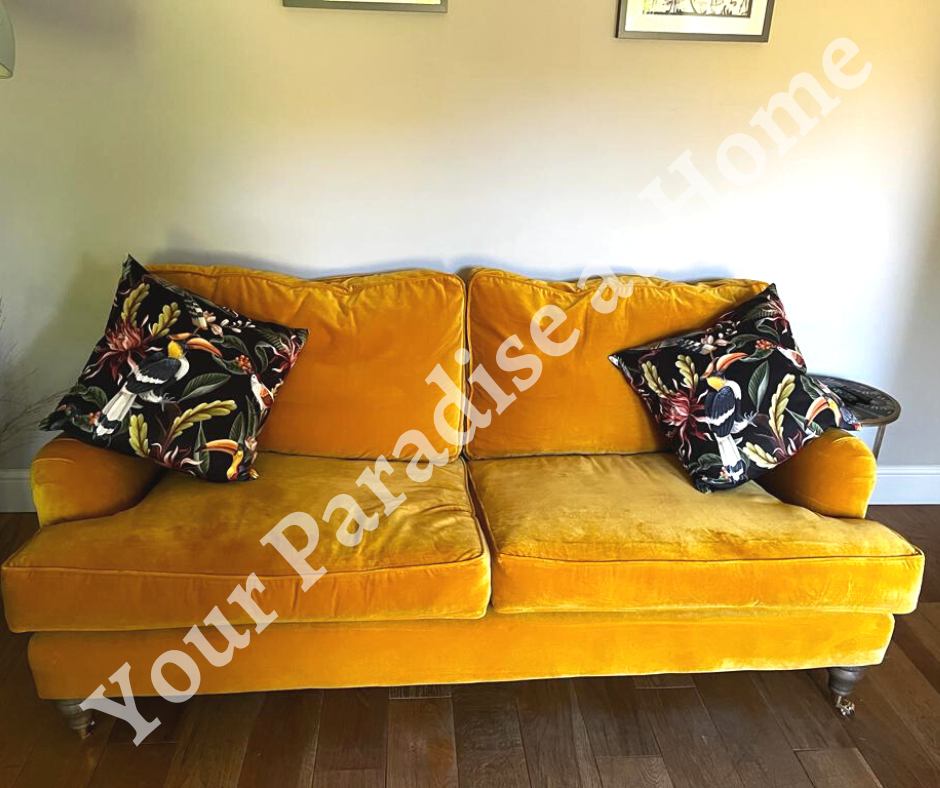 Velvet, luxury indoor cushion. Perfect to add an exotic look to your living room. Soft velvet fabric, zipped and washable cushion cover.