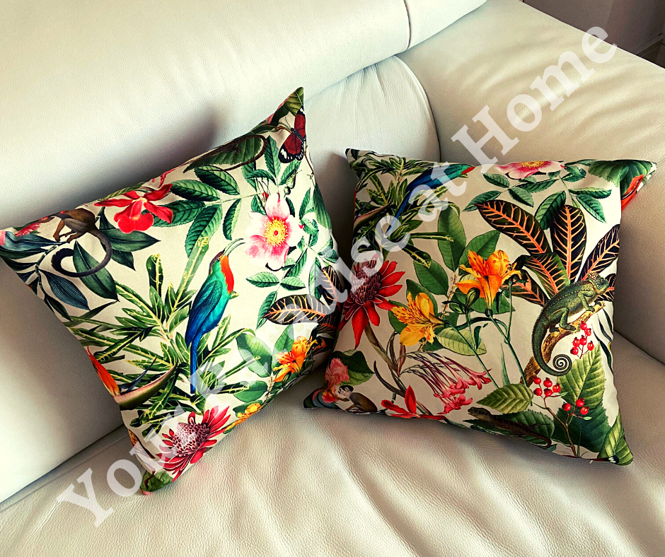 Lima Jungle design outdoor cushion for your garden. Weatherproof fabric is water resistant and UV resistant. Cushion covers are zipped and washable.
