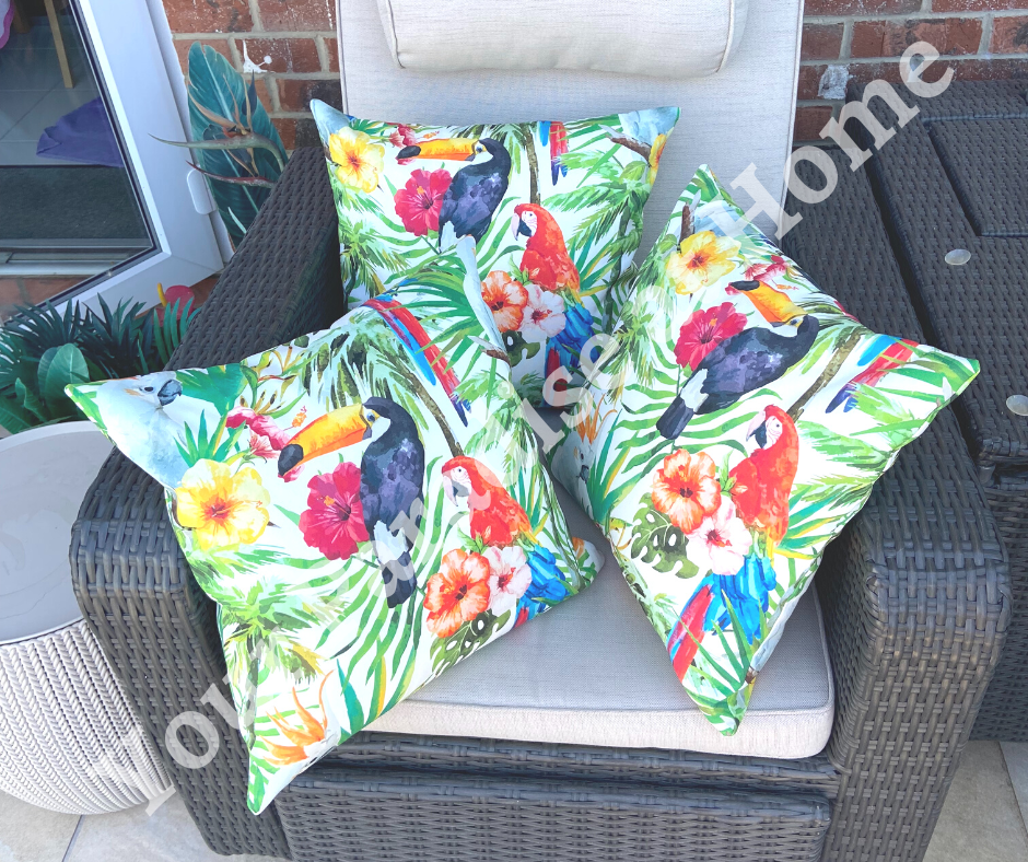 Toucans outdoor cushion for your garden to add a tropical look. Weatherproof fabric is water resistant and UV resistant. Cushion covers are zipped and washabl