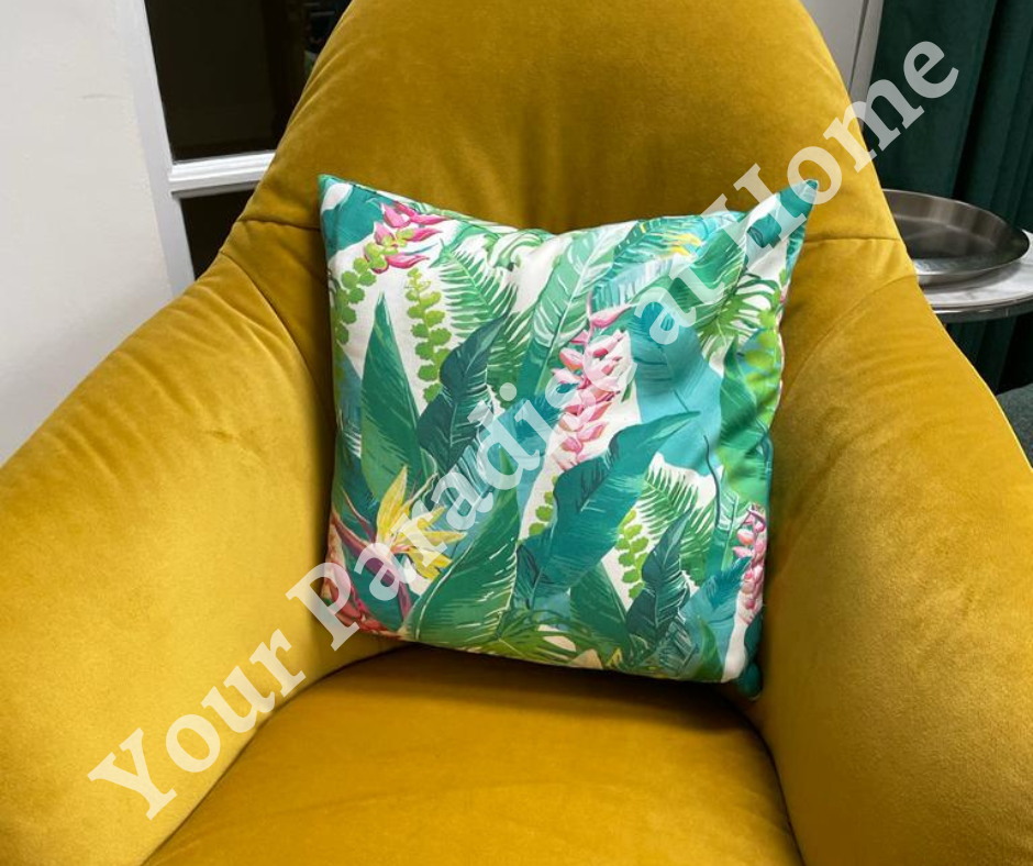Turquoise Jungle outdoor cushion for your garden to add an exotic look. Weatherproof fabric is water resistant and UV resistant. Cushion covers are zipped and washable.